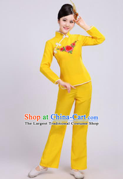 Traditional Chinese Folk Dance Fan Dance Costumes Yanko Dance Group Dance Yellow Clothing for Women