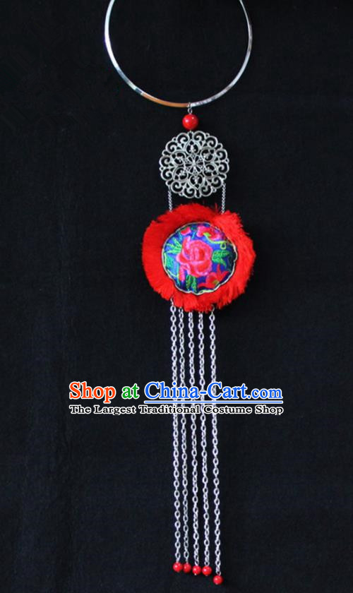 Chinese Traditional Ethnic Accessories Yunnan Minority Embroidered Red Necklace for Women