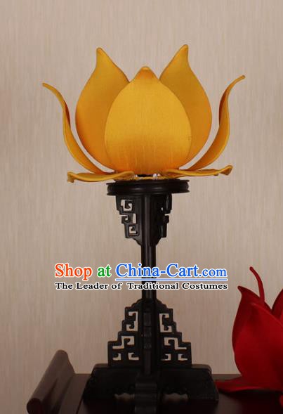 Asian China Handmade Desk Lanterns Traditional Ancient Yellow Lotus Palace Lantern