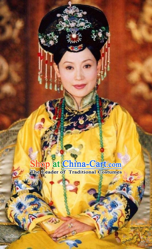 Chinese Ancient Qing Dynasty Manchu Empress Dowager Xiao Duan Embroidered Dress Historical Costume for Women