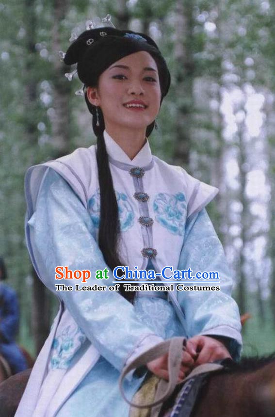 Chinese Ancient Queen Costume Ming Dynasty Empress Zhang Embroidered White Dress for Women