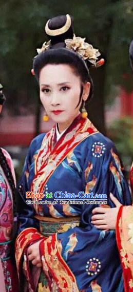 Chinese Ancient Ming Dynasty Queen Mother Embroidered Replica Costume for Women