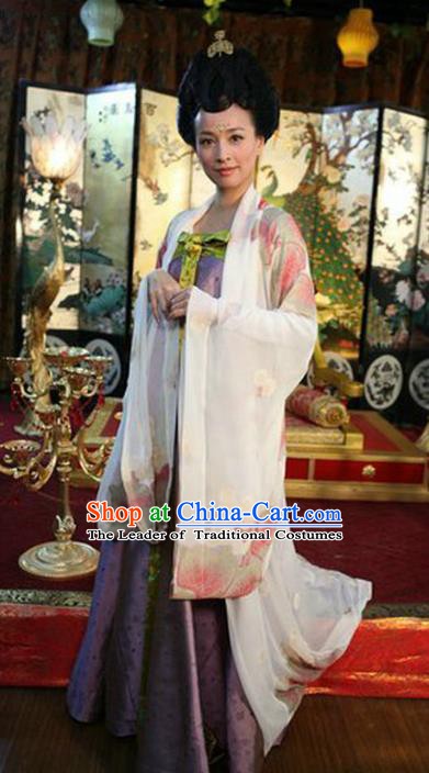 Chinese Ancient Tang Dynasty Imperial Consort Wu Meiniang Embroidered Historical Costume for Women