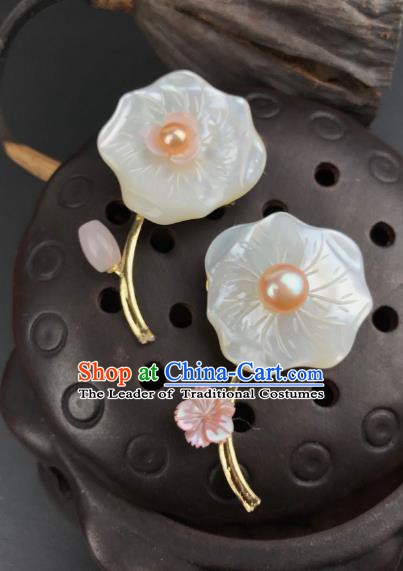 Chinese Ancient Handmade Accessories Shell Pearl Flowers Brooch for Women