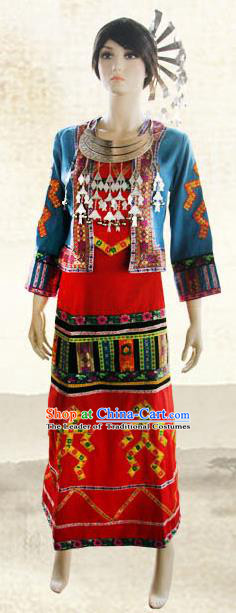 Traditional Chinese Li Nationality Dance Costume and Headwear, China Ethnic Minority Embroidery Clothing and Headdress for Women