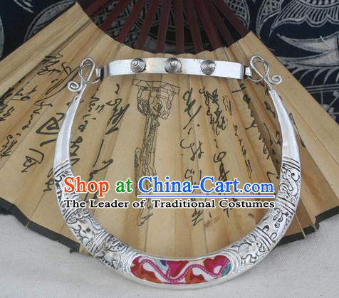 Chinese Miao Sliver Ornaments Carving Chinese Zodiac Necklace Traditional Hmong Embroidered Necklet for Women
