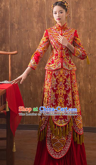 Traditional Chinese Embroidered Xiuhe Suit Ancient Wedding Dress Toast Red Cheongsam for Women
