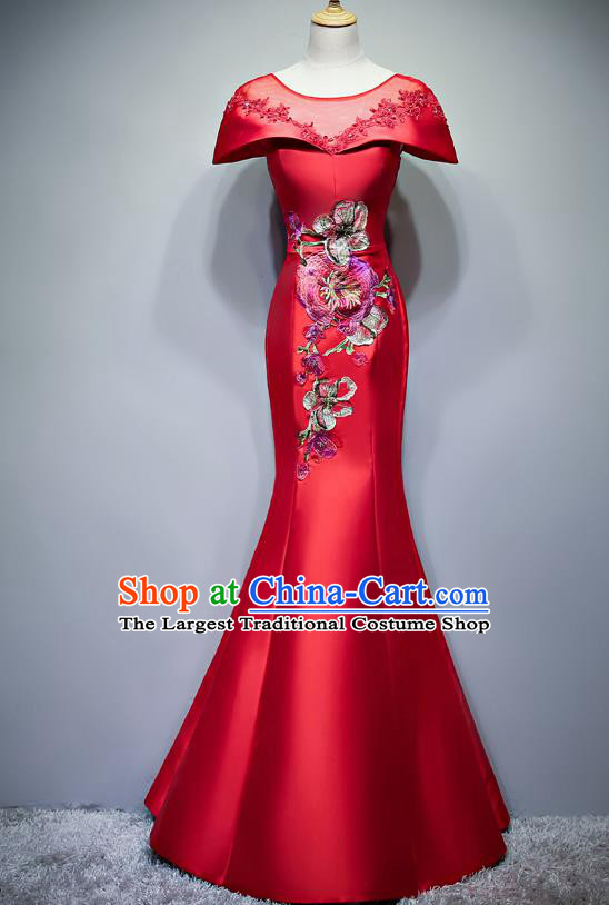 Chinese Traditional Embroidered Red Full Dress Compere Chorus Costume for Women