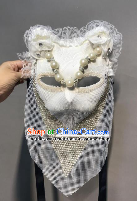 Top Halloween Cosplay White Cat Masks Brazilian Carnival Catwalks Fancy Dress Ball Face Mask for Men