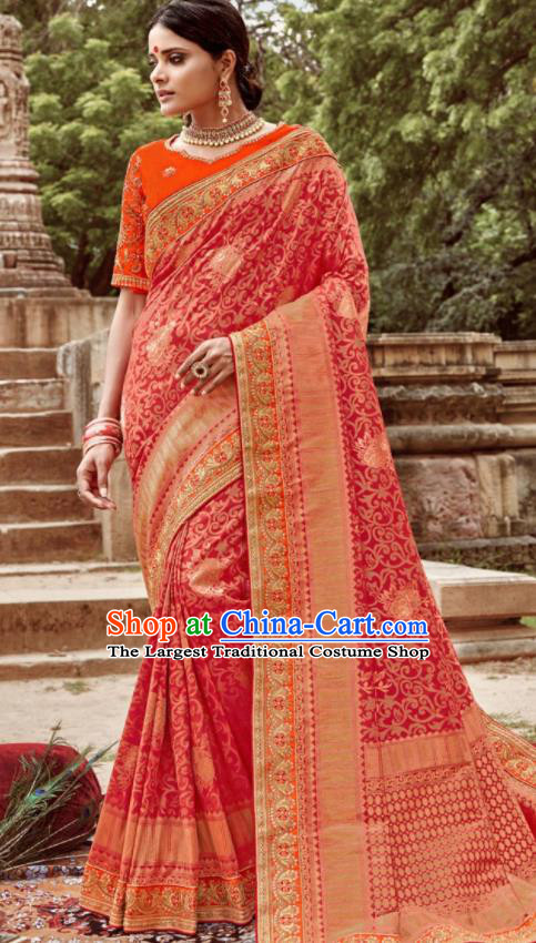Asian Indian Bollywood Bride Embroidered Red Sari Dress India Traditional Court Wedding Costumes for Women