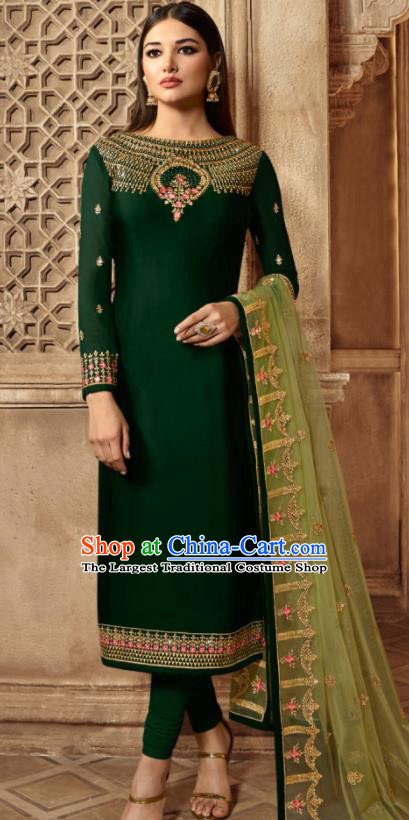 Asian Indian Traditional Embroidered Deep Green Satin Blouse and Pants India Punjabis Lehenga Choli Costumes Complete Set for Women