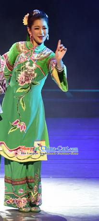 Huang Si Jie Chinese Tujia Minority Green Dress Stage Performance Dance Costume and Headpiece for Women