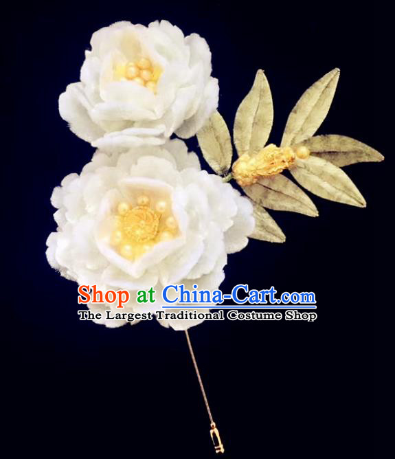 Handmade Chinese Classical White Peony Brooch Ancient Palace Breastpin for Women