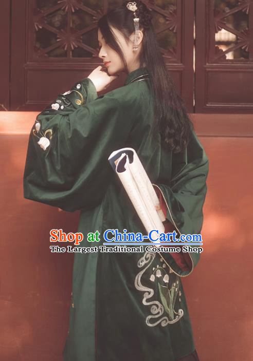 Ancient Chinese Ming Dynasty Young Mistress Hanfu Dress Traditional Dowager Embroidered Historical Costume for Women