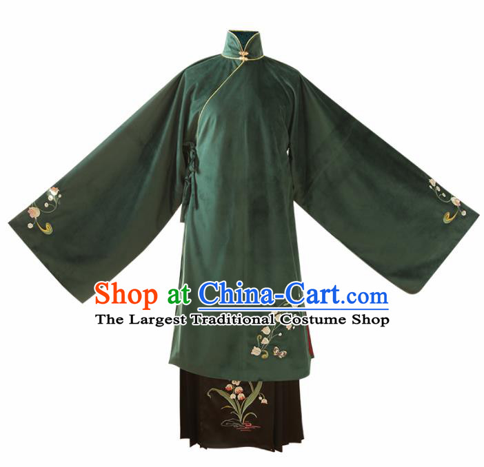 Ancient Chinese Ming Dynasty Young Mistress Hanfu Dress Traditional Dowager Embroidered Historical Costume for Women