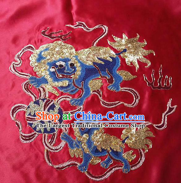 Chinese Handmade Embroidered Lions Red Silk Fabric Patch Traditional Embroidery Craft