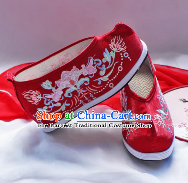 Asian Chinese Traditional Beijing Opera Embroidered Chrysanthemum Red Shoes Ancient Princess Shoes Hanfu Shoes for Women