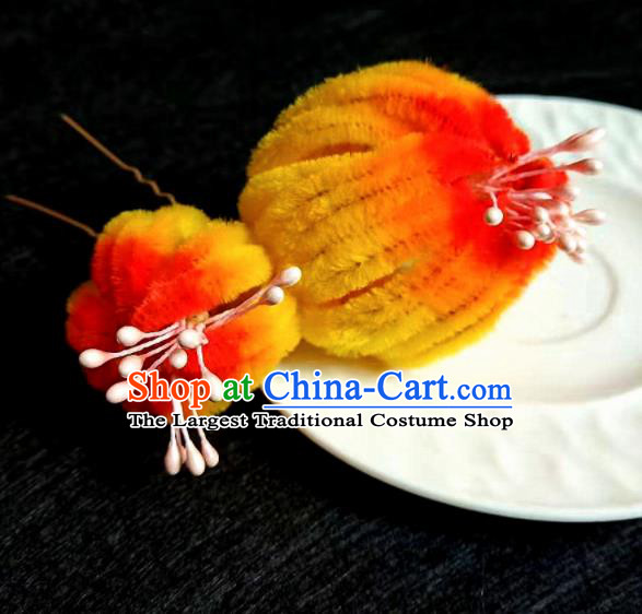 Chinese Ancient Qing Dynasty Court Yellow Velvet Chrysanthemum Hairpins Traditional Hanfu Handmade Hair Accessories for Women