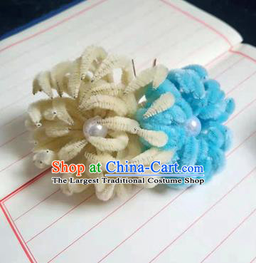 Chinese Ancient Court Yellow and Blue Velvet Chrysanthemum Hairpins Traditional Hanfu Handmade Hair Accessories for Women