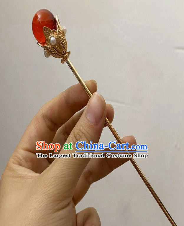 Chinese Ancient Empress Red Bead Hairpins Hair Accessories Handmade Ming Dynasty Court Golden Hair Stick