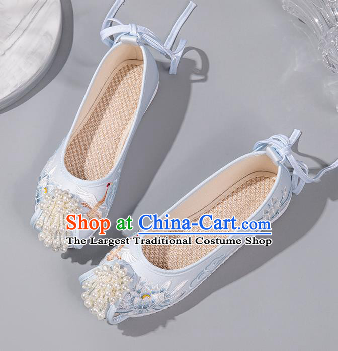 China Handmade Light Blue Satin Shoes Embroidered Epiphyllum Shoes Hanfu Pearls Shoes Ancient Princess Shoes