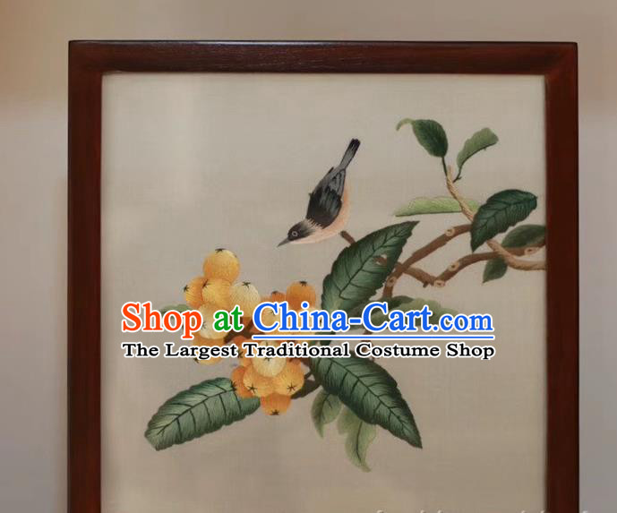 China Handmade Double Side Embroidery Hawthorn Bird Desk Screen Traditional Wedding Craft Rosewood Table Decoration