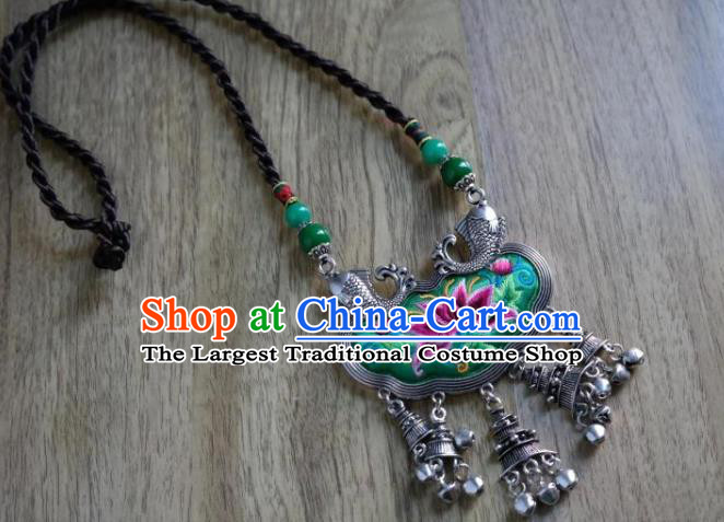 Handmade China Longevity Lock National Silver Fish Jewelry Accessories Ethnic Embroidered Lotus Green Silk Necklace