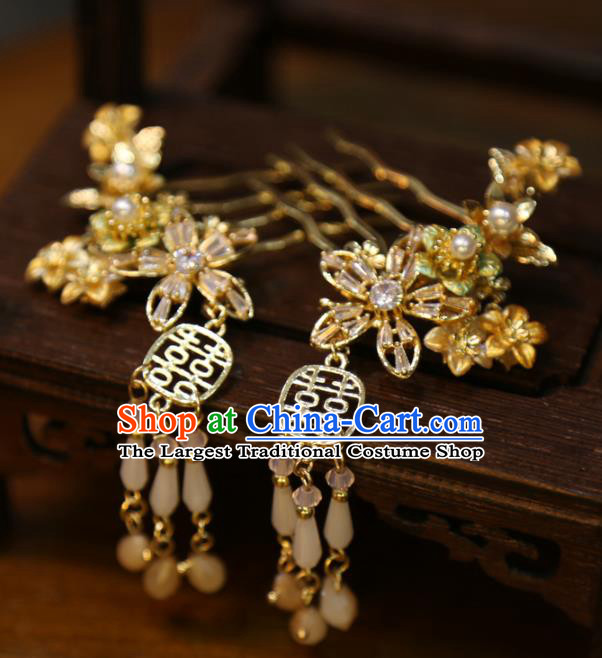 Chinese Xiuhe Suit Tassel Hair Sticks Traditional Classical Hair Accessories Wedding Golden Plum Hair Combs