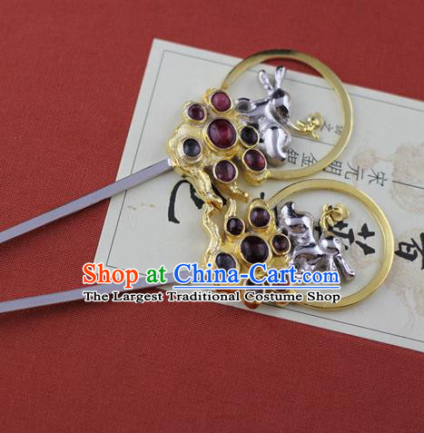 China Ancient Princess Hanfu Hairpin Handmade Hair Accessories Traditional Ming Dynasty Court Silver Rabbit Hair Stick