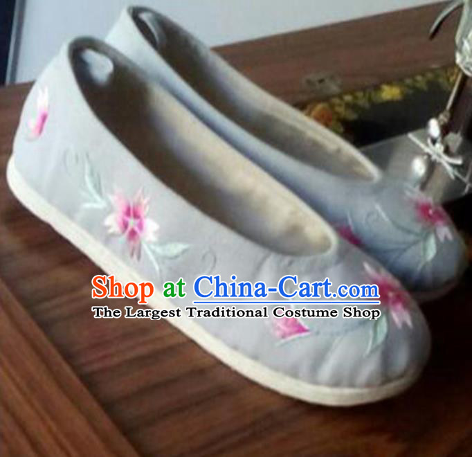 Chinese Traditional Kung Fu Shoes Opera Shoes Hanfu Shoes Grey Embroidered Shoes for Women