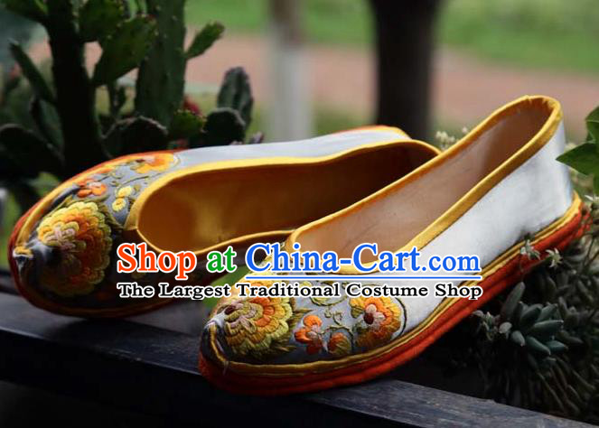 Chinese Traditional National Embroidered Light Blue Satin Shoes Hanfu Shoes for Women