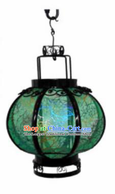 Chinese Classical Green Gauze Round Palace Lantern Traditional Handmade Ironwork Ceiling Lamp