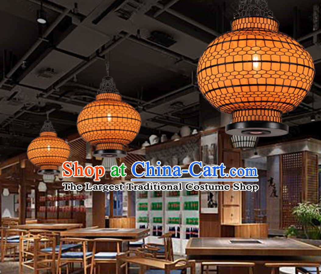 Traditional Yellow Chinese Classical Handmade Iron Mesh Lantern