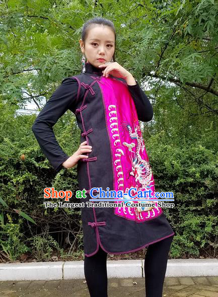 Traditional Chinese Embroidered Dragon Rosy Dress National Sleeveless Cheongsam Costume for Women