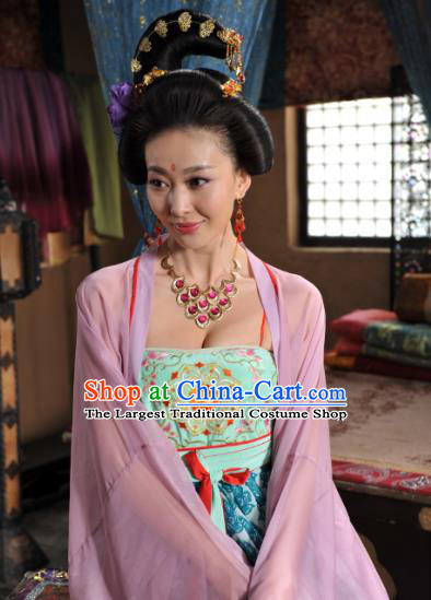 Chinese Ancient Tang Dynasty Hostess Dress Historical Drama Dagger Mastery Shisan Niang Costume and Headpiece for Women