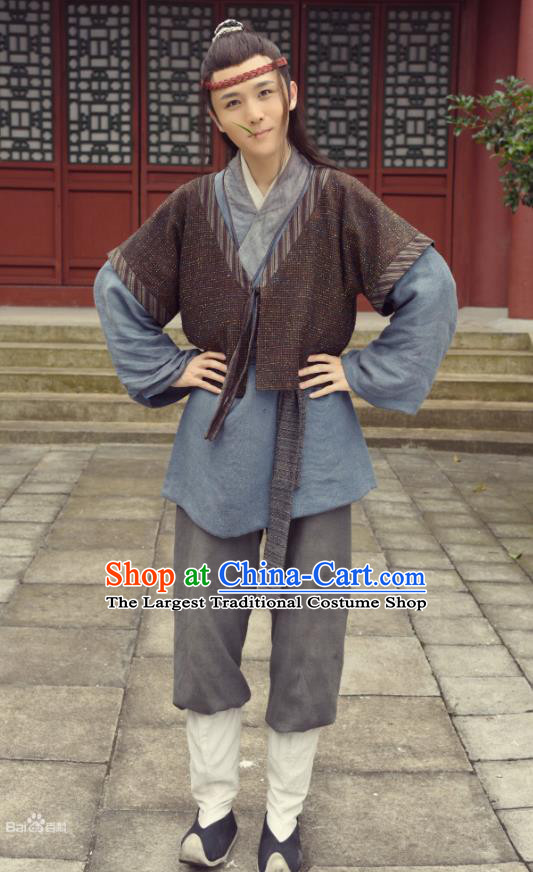 Chinese Ancient Servant Apparel Clothing and Jade Hairpin Drama Pingli Fox Zhang Qiming Costumes and Headwear