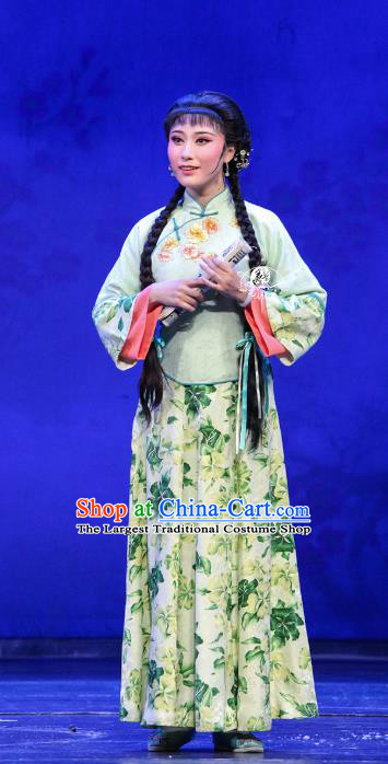 Chinese Shaoxing Opera Rich Lady Green Dress Apparels Costumes and Headpieces The Family Yue Opera Hua Tan Garment