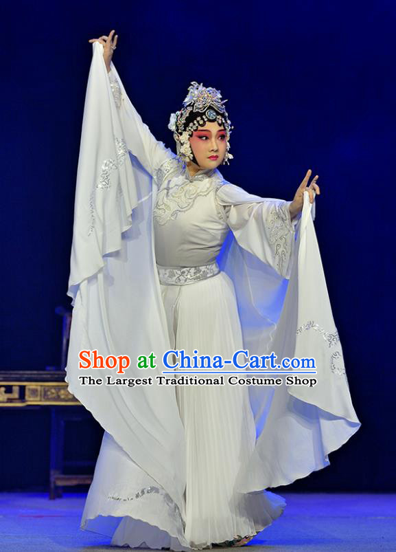 Chinese Sichuan Opera Tsing Yi Costumes and Hair Accessories Guiying and Wang Kui Traditional Peking Opera Distress Maiden Dress Young Female Apparels