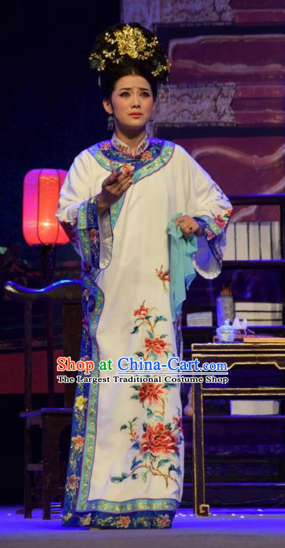 Chinese Jin Opera Hua Tan Garment Costumes and Headdress Da Hu Ji Traditional Shanxi Opera Young Female Apparels Qing Dynasty Woman White Dress