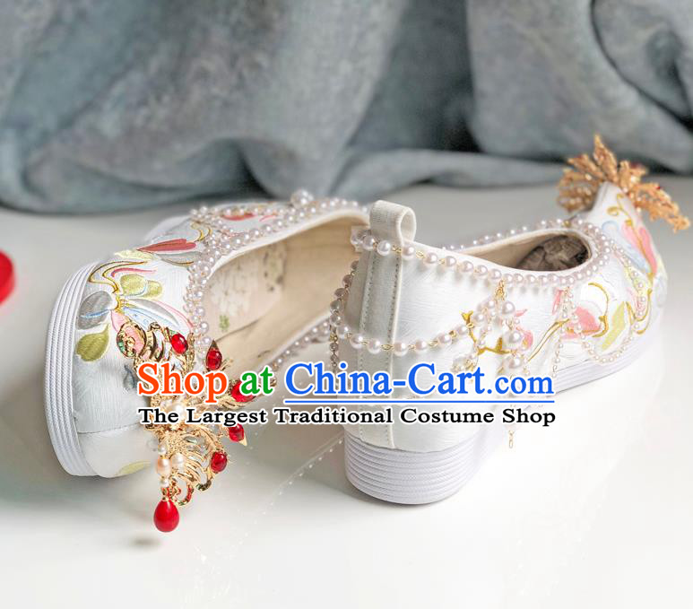 Chinese Ancient Princess Pearls Bow Shoes Traditional Cloth Shoes Wedding Hanfu Shoes Embroidered Shoes for Women