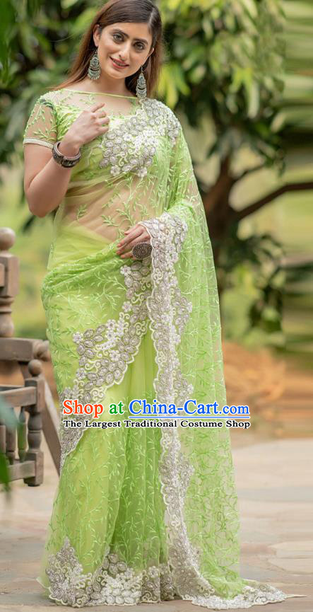 Asian India Court Lehenga Costumes Asia Indian Traditional Festival Embroidered Green Blouse and Skirt and Sari Full Set