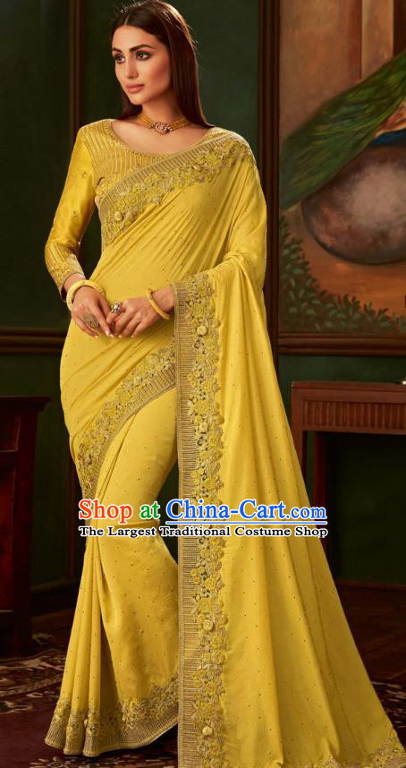 Asian India Bollywood Embroidered Yellow Crepe Saree Asia Indian National Festival Dance Costumes Traditional Court Woman Blouse and Sari Dress Full Set