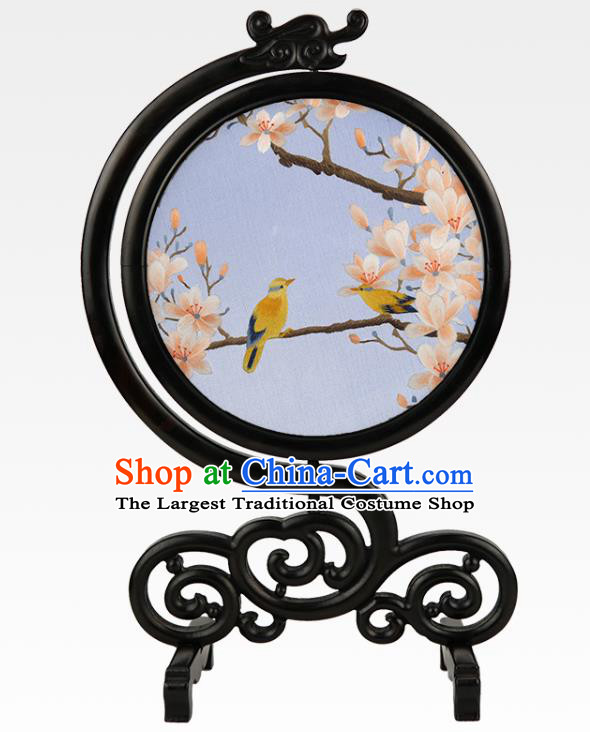 China Suzhou Embroidery Craft Handmade Sandalwood Table Ornament Embroidered Mangnolia Silk Desk Screen