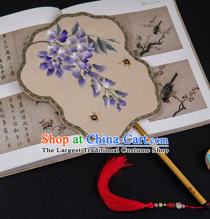 China Handmade Ancient Noble Lady Palace Fan Traditional Embroidered Wisteria Fan Classical Hanfu Beige Silk Fan