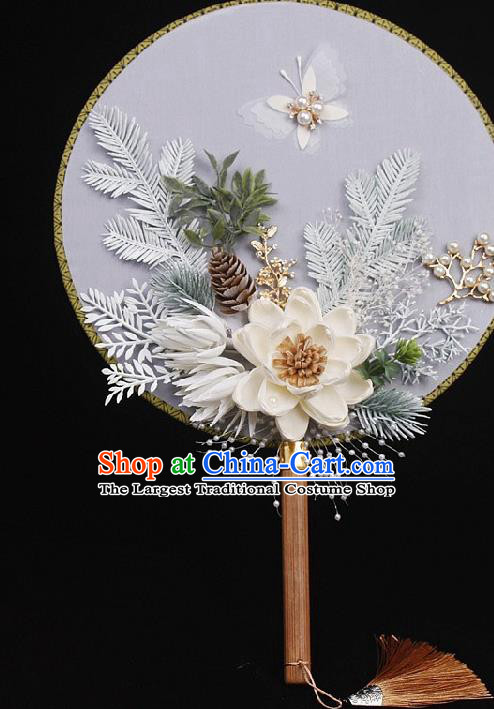 China Bride Lace Butterfly Circular Fan Traditional Wedding Silk Fan Handmade White Lotus Palace Fan