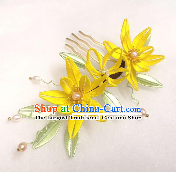 China Ming Dynasty Yellow Silk Flowers Hairpin Ancient Princess Pearls Hair Comb Traditional Hanfu Hair Accessories