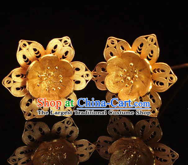 China Ancient Empress Gilding Hair Stick Traditional Filigree Hair Accessories Ming Dynasty Flower Hairpin