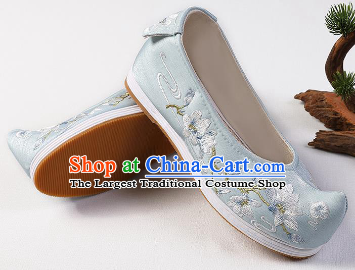 Chinese Ming Dynasty Princess Light Blue Shoes Handmade Embroidered Mangnolia Shoes Traditional Hanfu Bow Shoes