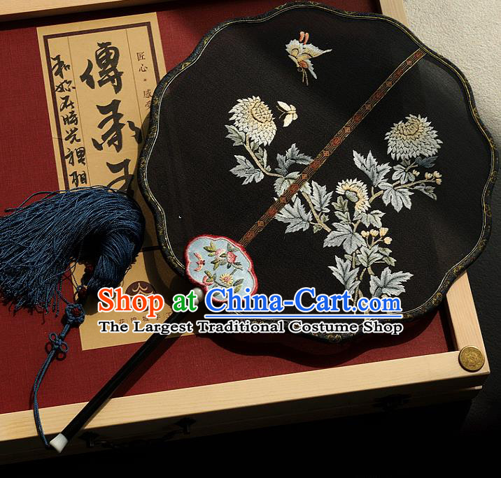China Traditional Hanfu Black Silk Palace Fan Ancient Wedding Bride Fan Handmade Embroidered Chrysanthemum Fans