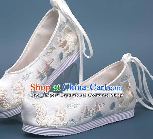 China Handmade National White Satin Shoes Embroidered Shoes Hanfu Bow Shoes Traditional Shoes